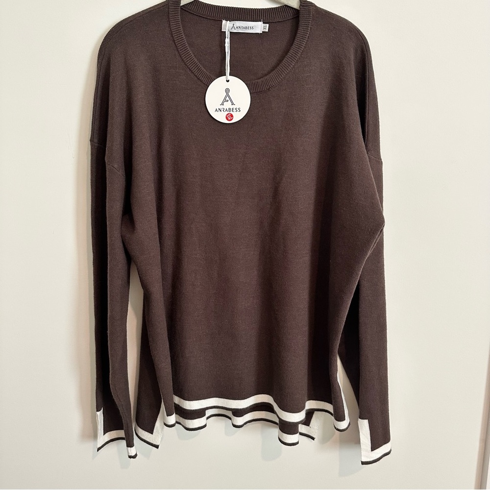 Anberis Women's Brown Crewneck Sweater